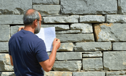 découvrez des conseils efficaces pour percer un mur en pierre facilement et en toute sécurité, sans utiliser d'étais. suivez nos astuces pratiques pour réussir vos travaux de manière simple et fiable.