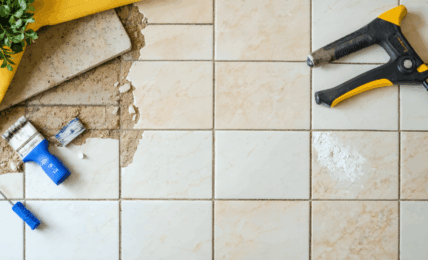 découvrez toutes les étapes pour poser du carrelage sur un ancien carrelage facilement et durablement. conseils, astuces et matériel pour réussir votre rénovation comme un pro.