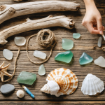 découvrez notre guide pratique pour créer du bois flotté. apprenez les techniques et astuces nécessaires pour transformer vos morceaux de bois en superbes décorations naturelles. idéal pour les amateurs de diy, ce guide vous accompagne pas à pas dans vos projets créatifs.