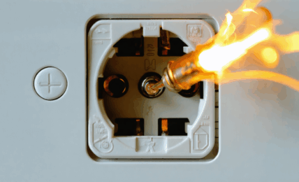 découvrez pourquoi les ampoules explosent, les risques associés et les meilleures solutions pour éviter ce phénomène dangereux. protégez votre maison grâce à nos conseils pratiques sur les éclats de lumière.
