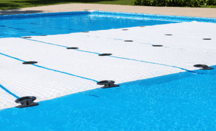 découvrez comment coudre facilement une bâche à bulle grâce à notre guide pratique. suivez étape par étape nos conseils pour réussir votre projet de couture et prolonger la durée de vie de votre bâche de piscine.