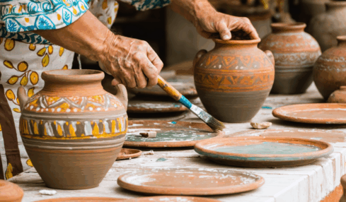 découvrez comment intégrer la terre cuite dans votre décoration intérieure grâce à des conseils pratiques et des idées inspirantes pour créer un espace chaleureux et accueillant.