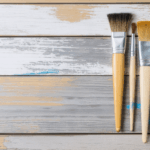 découvrez comment transformer facilement vos meubles anciens avec notre guide complet. astuces, conseils et inspirations pour un relooking éclatant et tendance de votre intérieur !