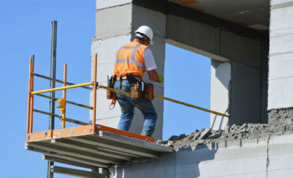 découvrez quand intervenir pour le décoffrage du linteau, les étapes clés à suivre pour un procédé réussi, et les pièges courants à éviter pour garantir la solidité de votre construction.