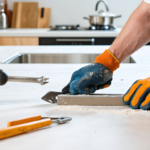 découvrez comment choisir entre silestone et dekton pour le plan de travail idéal de votre cuisine. comparaison des matériaux, avantages et conseils pour un choix adapté à vos besoins.